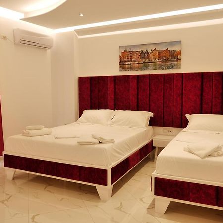 Lumi Hotel Saranda Zewnętrze zdjęcie