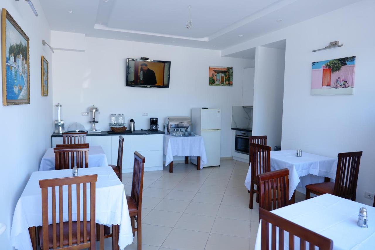 Lumi Hotel Saranda Zewnętrze zdjęcie