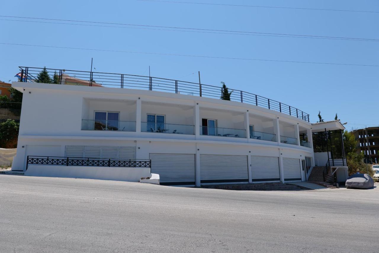 Lumi Hotel Saranda Zewnętrze zdjęcie